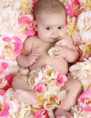 [b3f3d] %Read@ ^Online% Jumbo Oversized Cute Baby in a Bed of Flowers: Blank 150 Page Lined Journal for Your Thoughts, Ideas, and Inspiration -  !ePub~